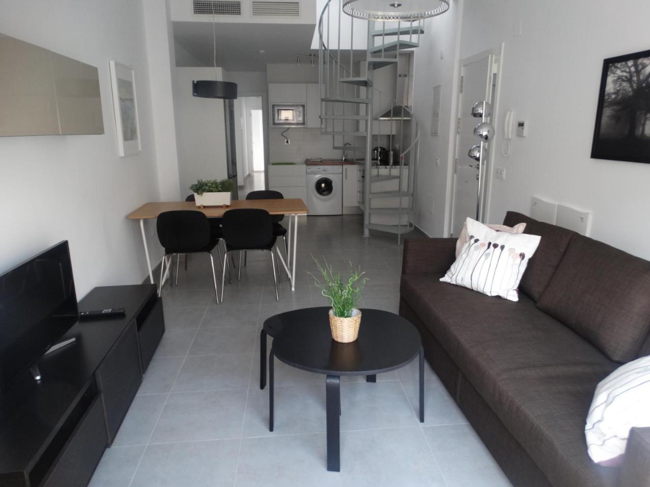 Malaga Apartamentos - Jinetes, 10 Dış mekan fotoğraf